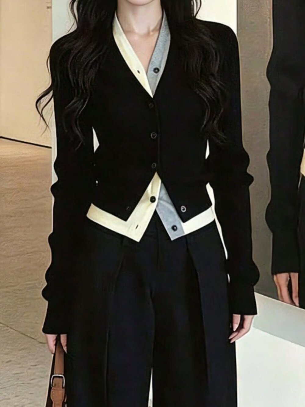 Black Casual Women's Rib-Knit Button V-Neck Cardigan